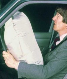 سیستم های ایمنی تاریخ خودروسازی